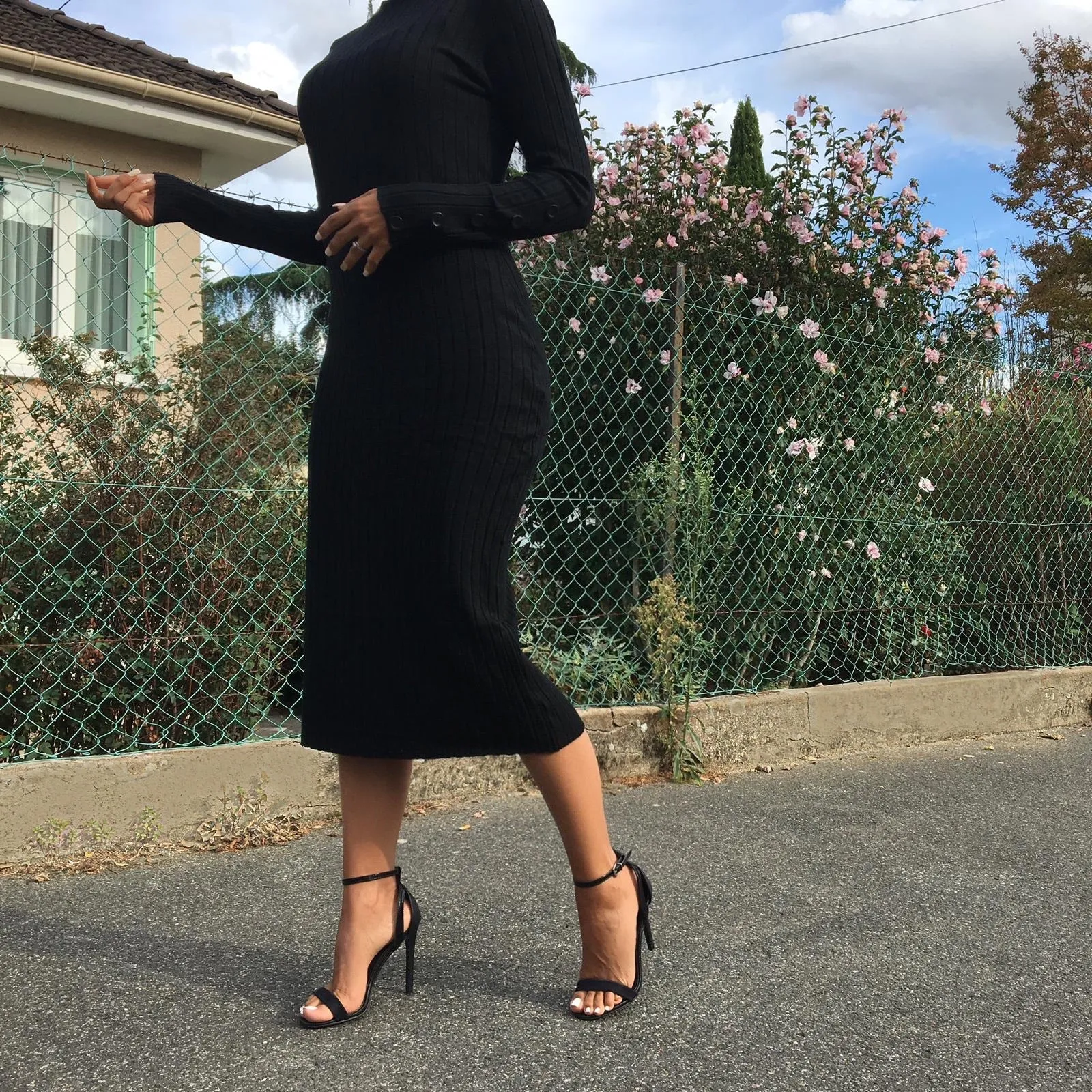 DINA BLACK KNITTED HIGH NECK MIDI DRESS