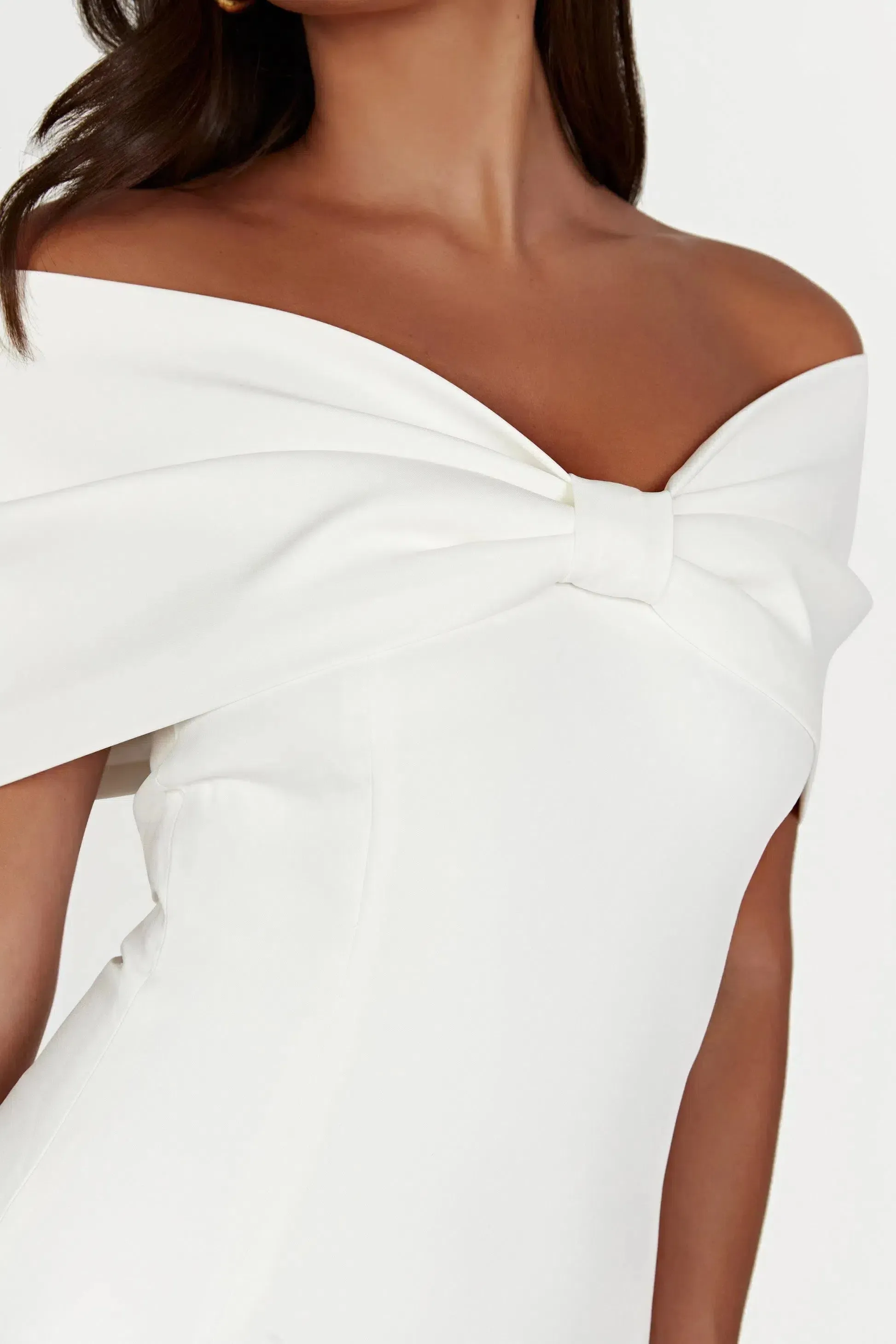 Faelina – Off-the-shoulder – Bow-accent dress